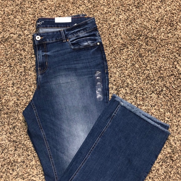 MAURICES EDGELY Plus Size Mid Rise Bootcut Stretch Jeans Size 20W | NWT! - Picture 1 of 7